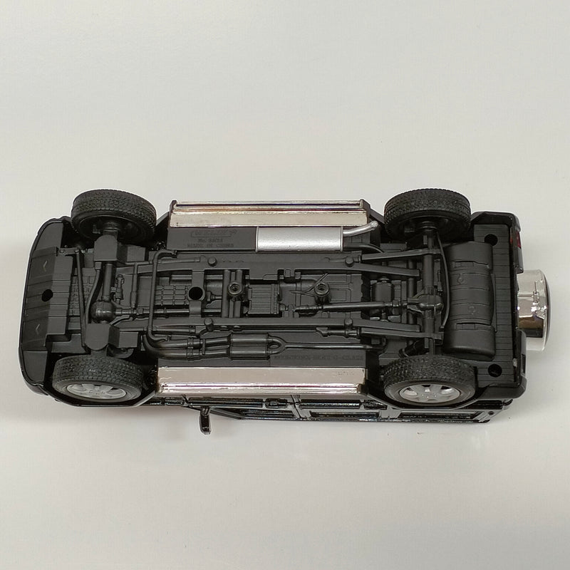 Diecast 1:24 Scale Mercedes-Benz G-Class SUV
