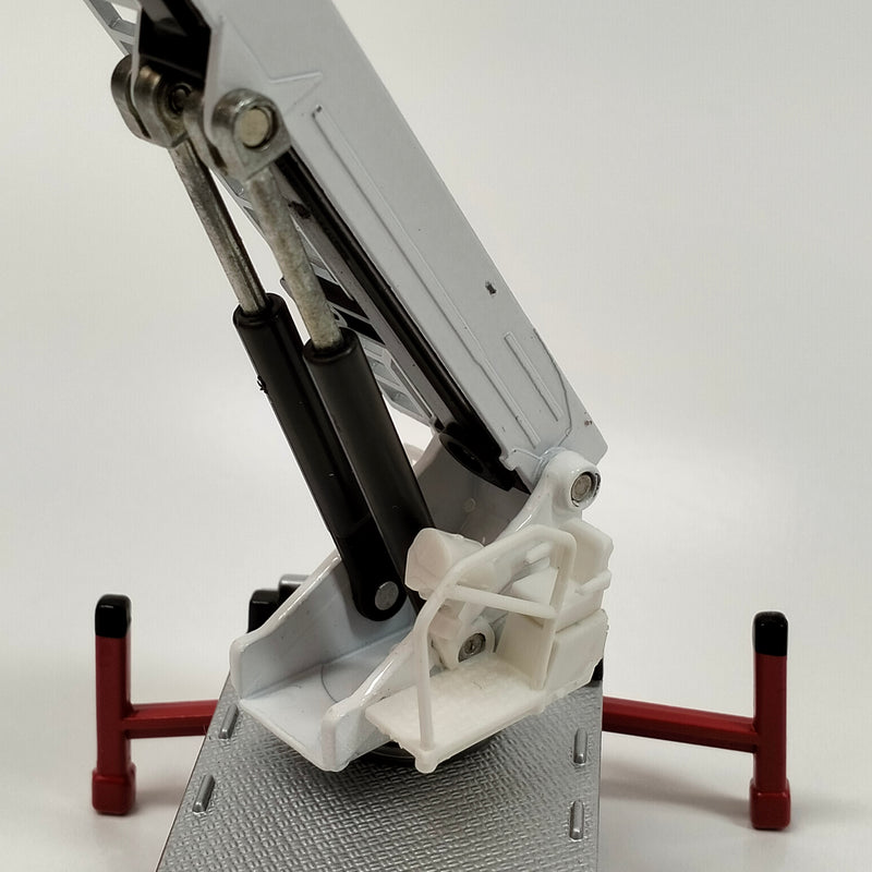 Diecast 1:50 Scale Aerial Fire Engine Truck