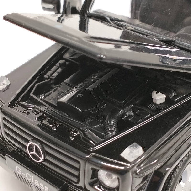 Diecast 1:24 Scale Mercedes-Benz G-Class SUV