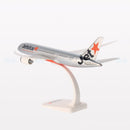 Jetstar Boeing 787-8 Dreamliner 1:200 Scale Solid Plastic 787 Model Aircraft