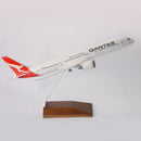 Qantas Boeing 787-9 Dreamliner 1:200 Scale VH-ZNA 787 Plastic Model Plane