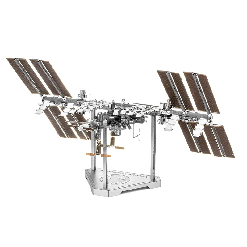 Metal Earth Metal Earth Iconx - International Space Station ISS